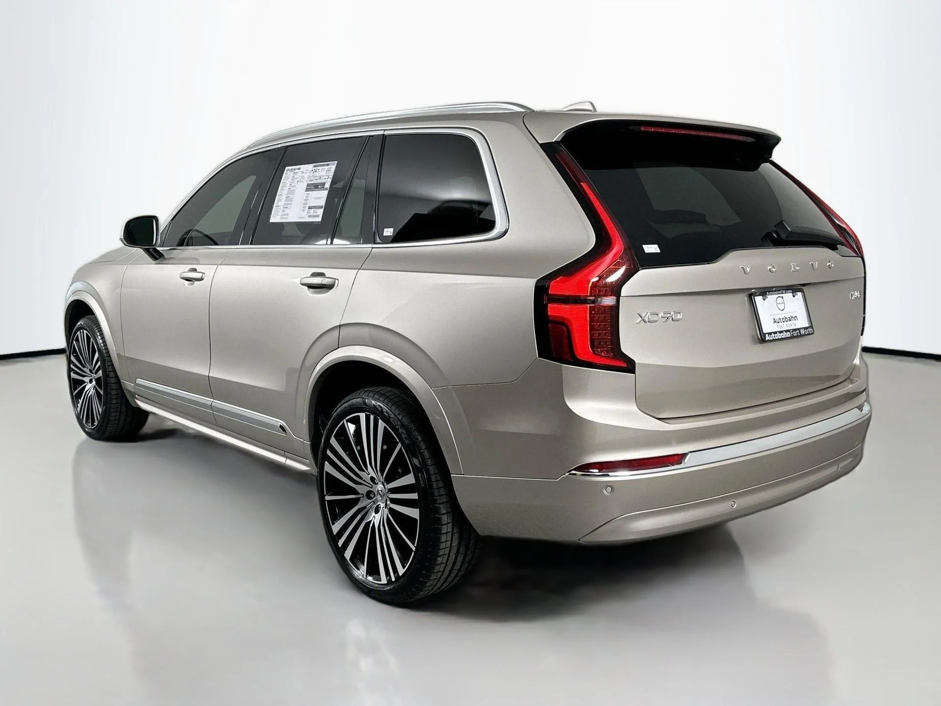 2026 Volvo XC90 Core - Photo 7