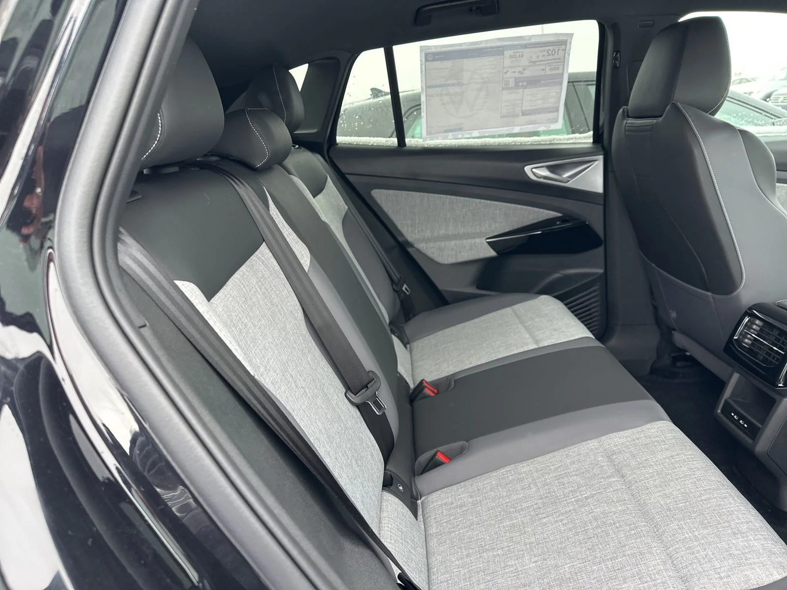 2026 Volkswagen ID.4 PRO - Photo 21