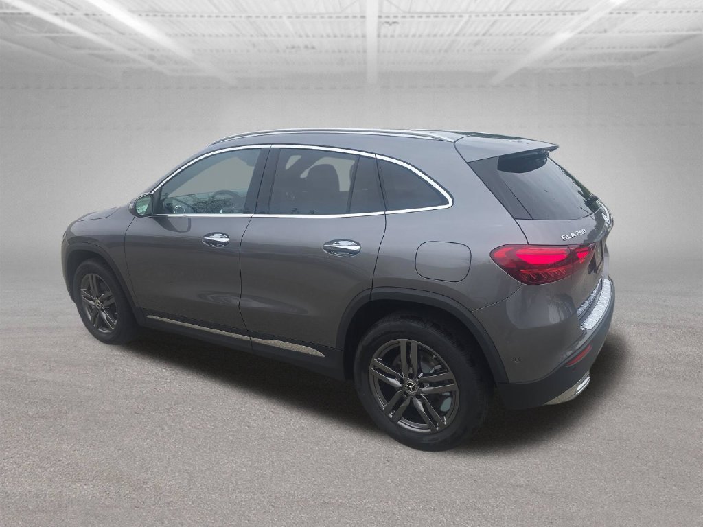 New 2026 Mountain Grey Metallic Mercedes-Benz GLA 250 image 3