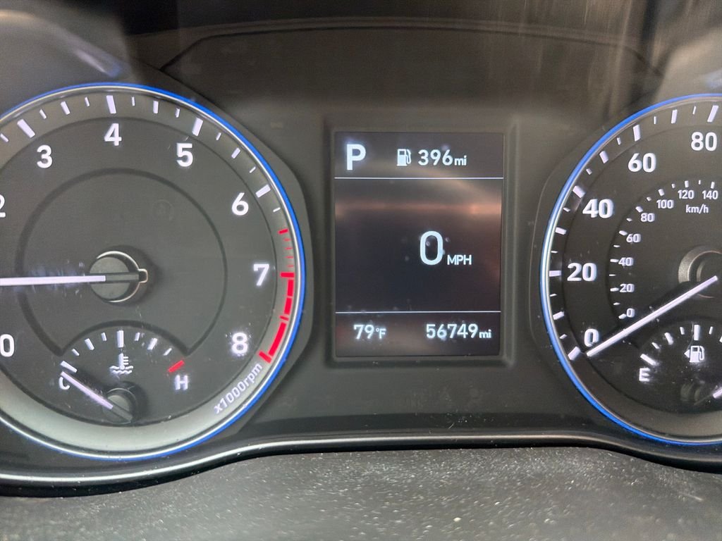 Used 2019 Gray Hyundai SE image 9