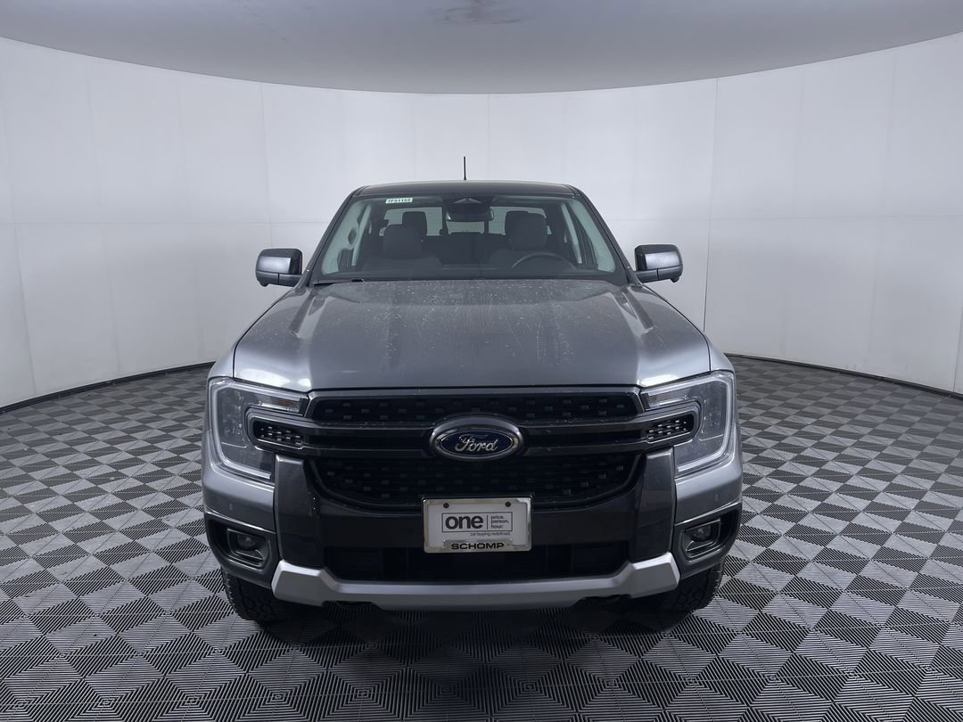 New 2025 Carbonized Gray Metallic Ford XLT image 30