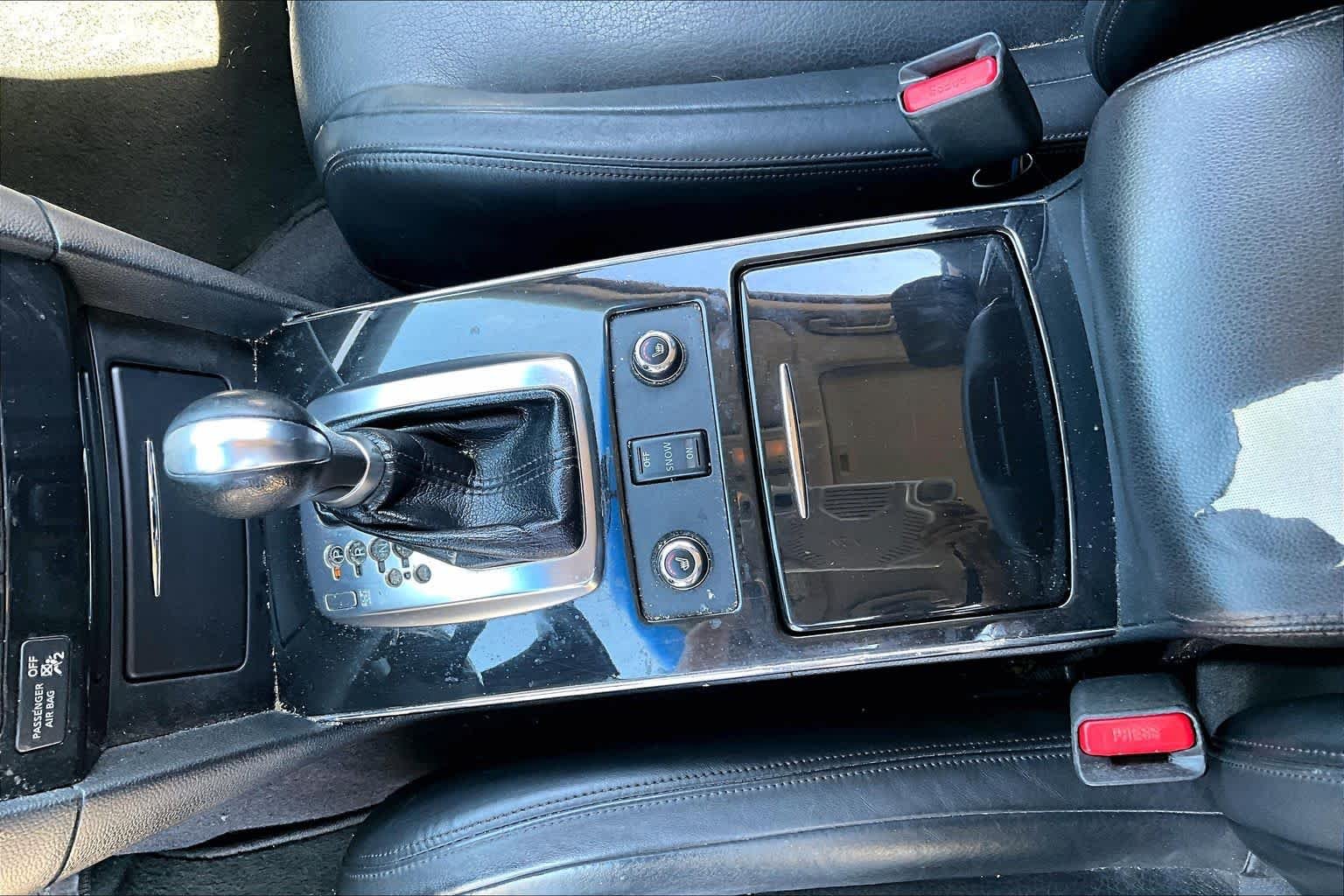 Used 2014 Graphite Shadow INFINITI  image 15