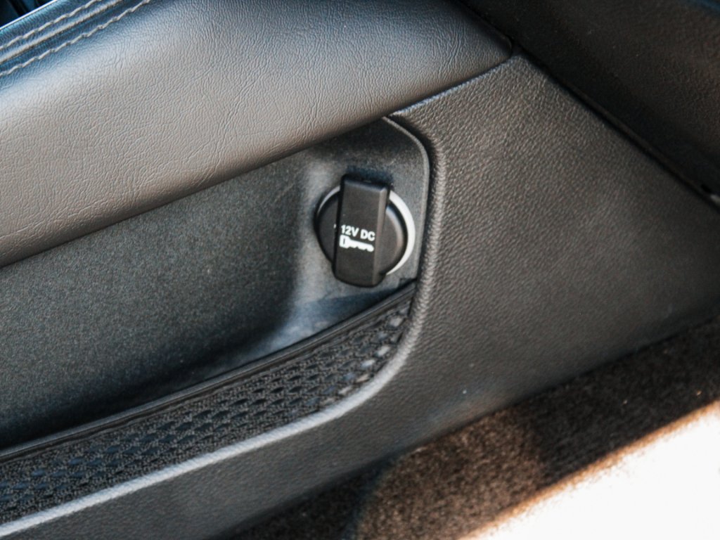 Used 2015 Sublime Pearl Coat Dodge R/T image 26