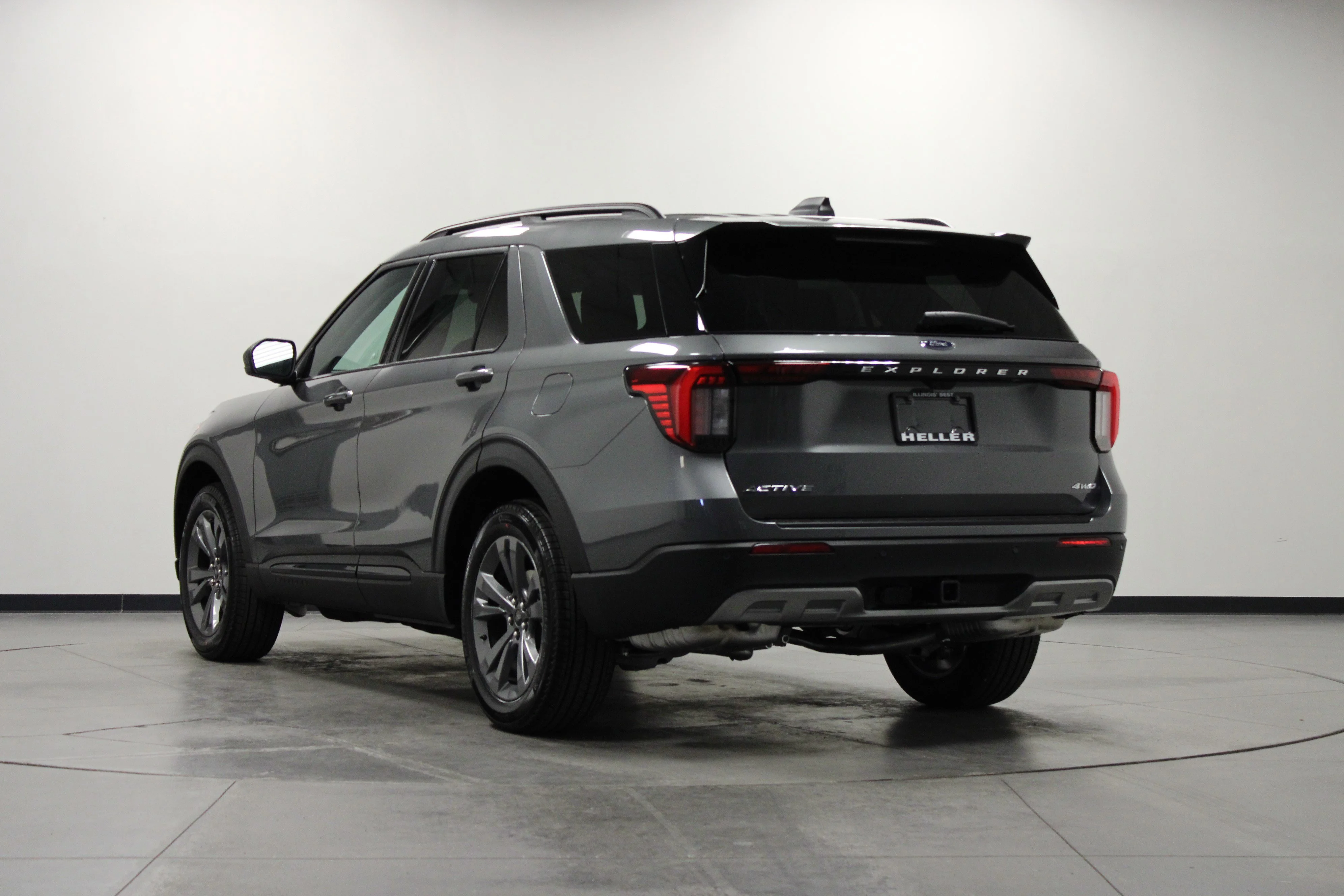 New 2026 Carbonized Gray Metallic Ford Active image 6