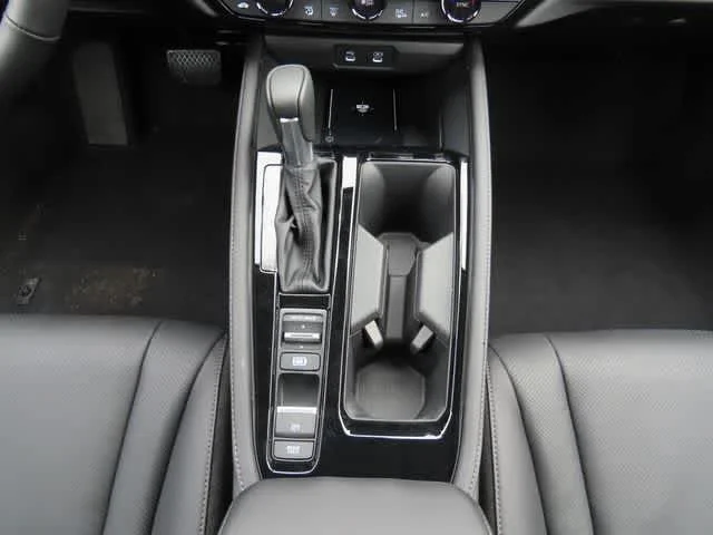 New 2026 Platinum White Pearl Honda Touring image 24