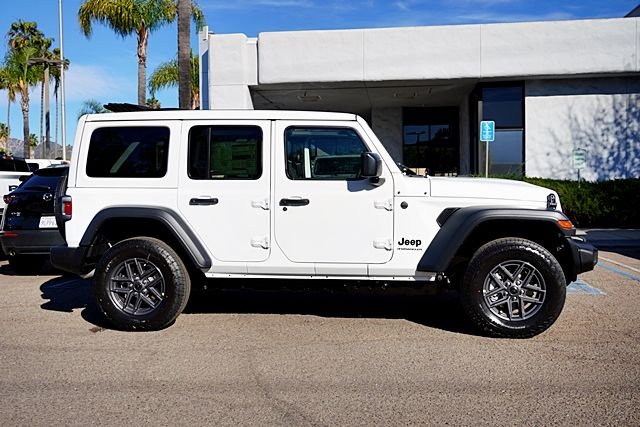 New 2026 Bright White Clear-Coat Exterior Paint Jeep Sport S image 7