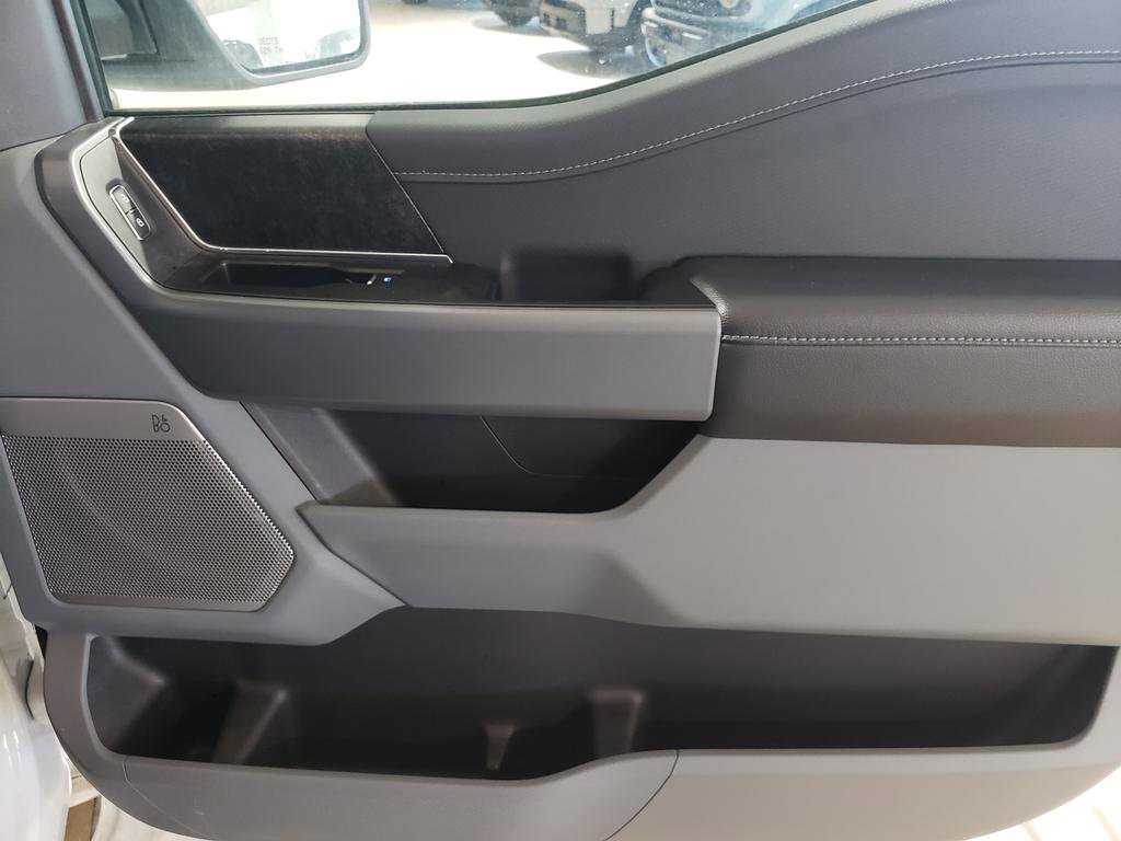 Used 2023 Oxford White Ford XL image 18