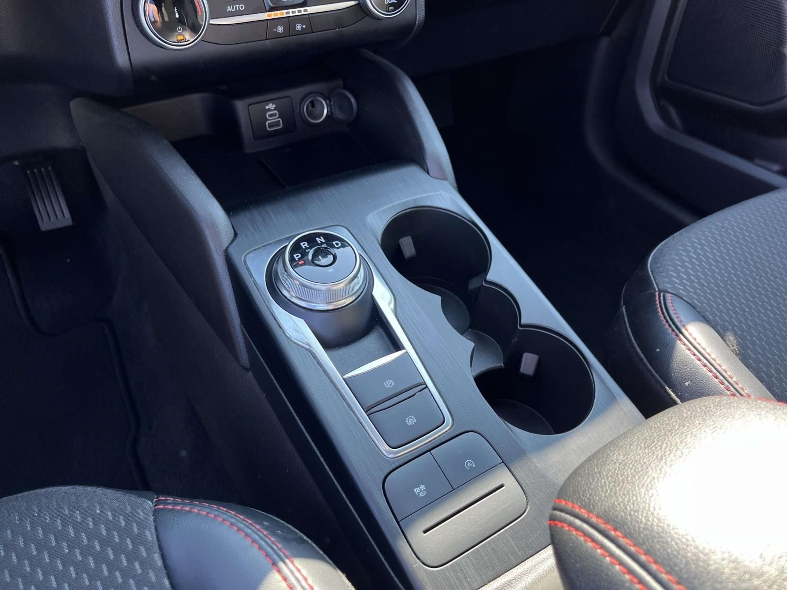 Used 2025 Silver Ford ST-Line image 32