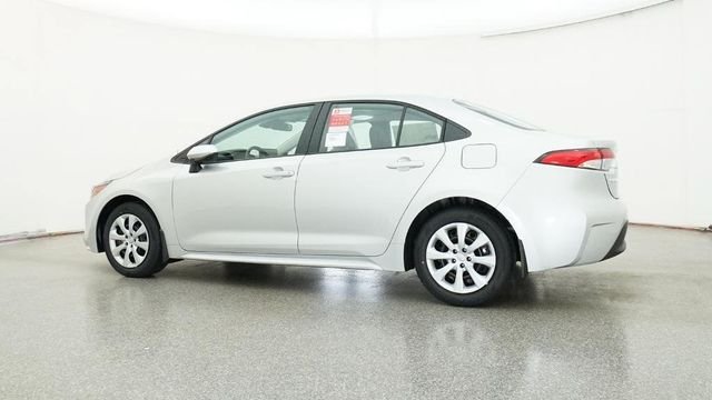 New 2026 Classic Silver Metallic Toyota LE image 22