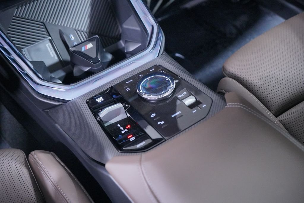 New 2026 Dark Graphite BMW 30 xDrive image 11