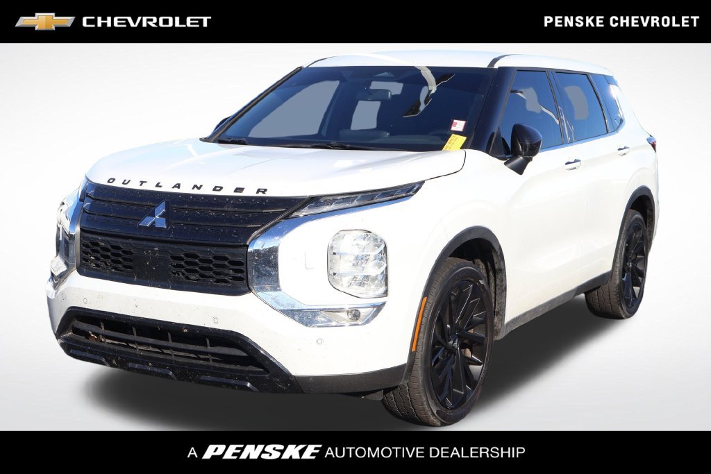 2023 Mitsubishi Outlander SE Black Edition