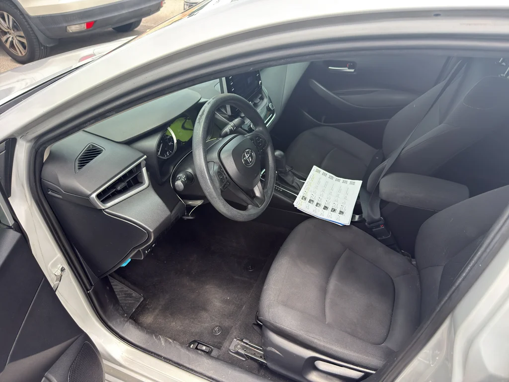 Used 2021 Classic Silver Metallic Toyota LE image 4