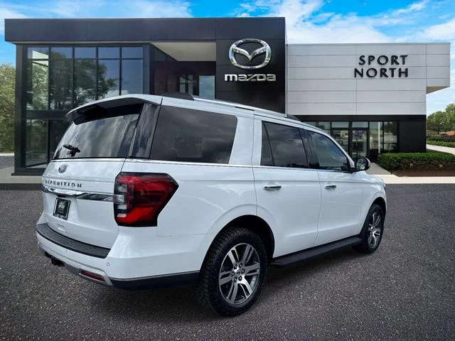 Used 2024 White Ford Limited image 3