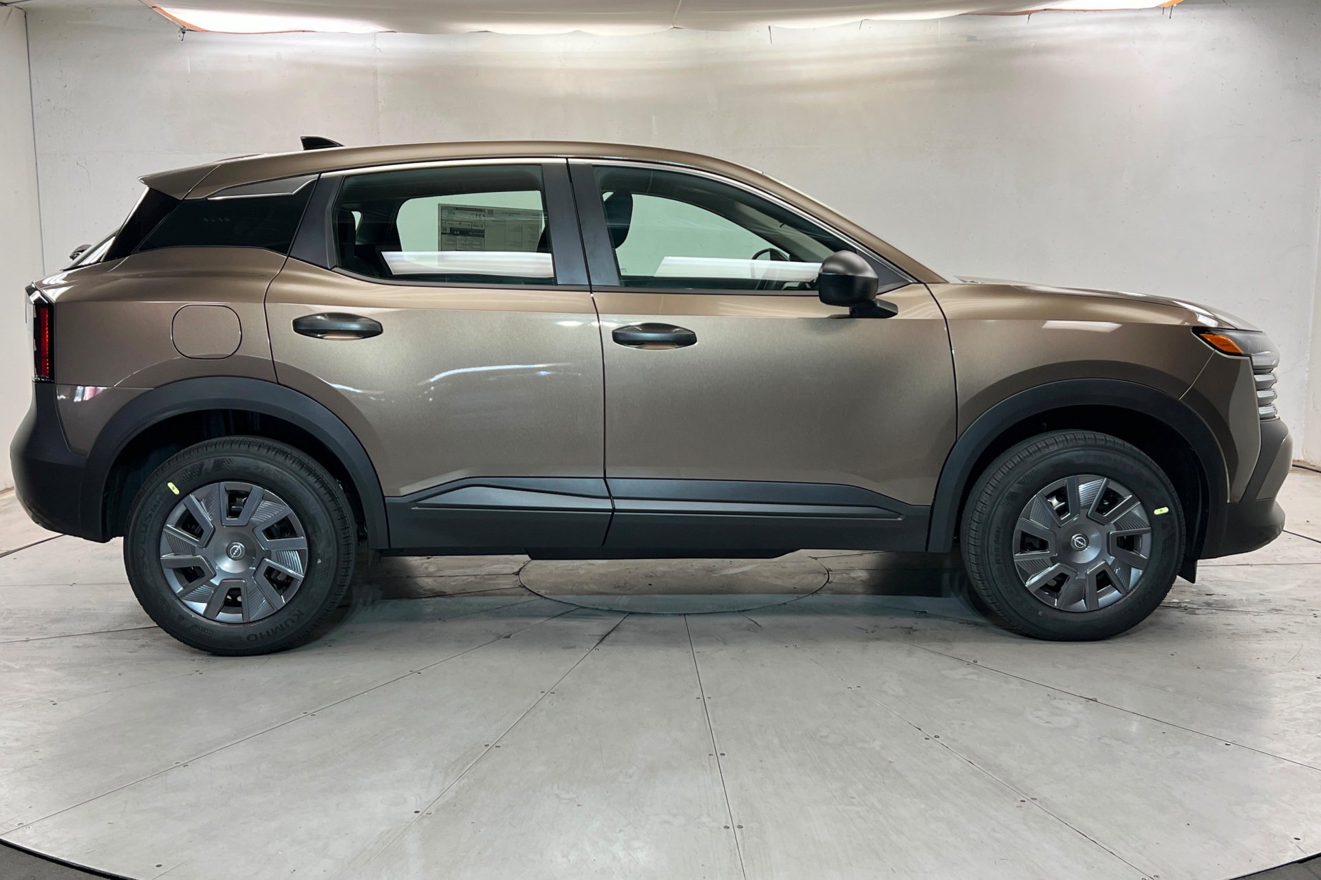 New 2026 Canyon Bronze Metallic Nissan S image 7