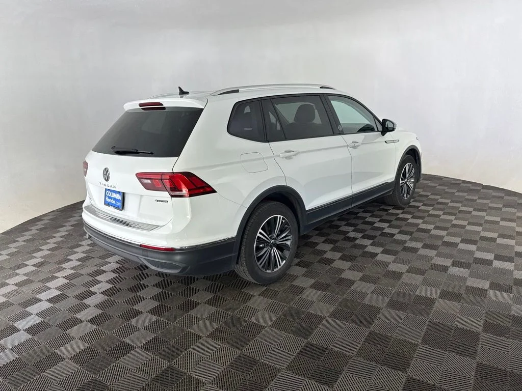 Used 2024 Gray Volkswagen 2.0T Wolfsburg Edition image 5