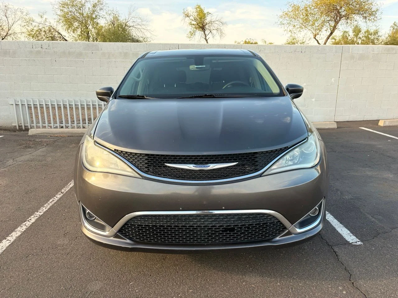 Used 2020 Granite Crystal Metallic Clearcoat Chrysler Touring image 2