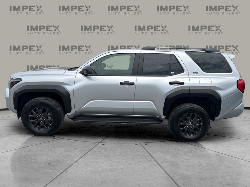 Used 2025  Toyota SR5 image 2