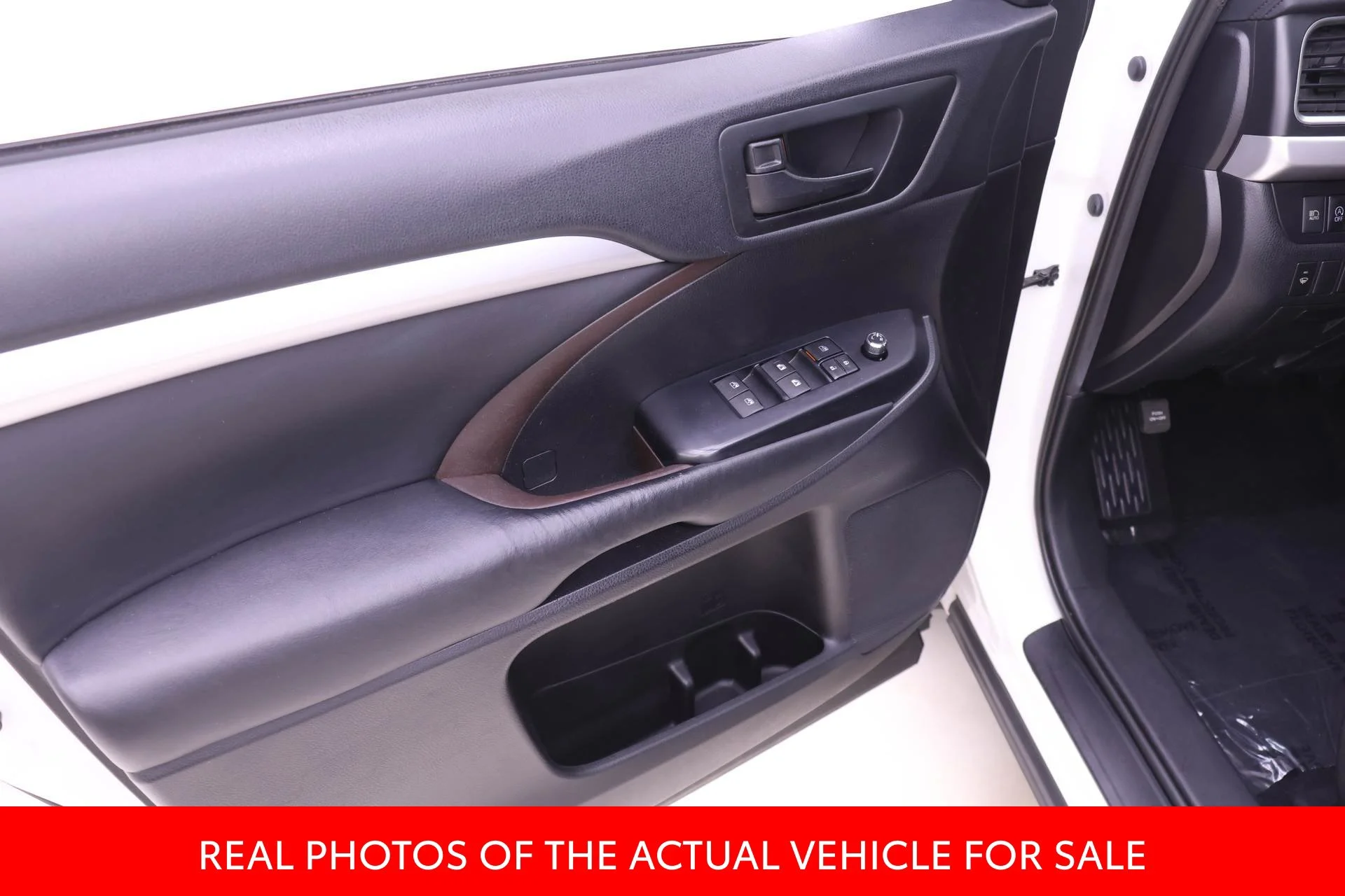 Certified Used 2019 White Toyota LE Plus image 9