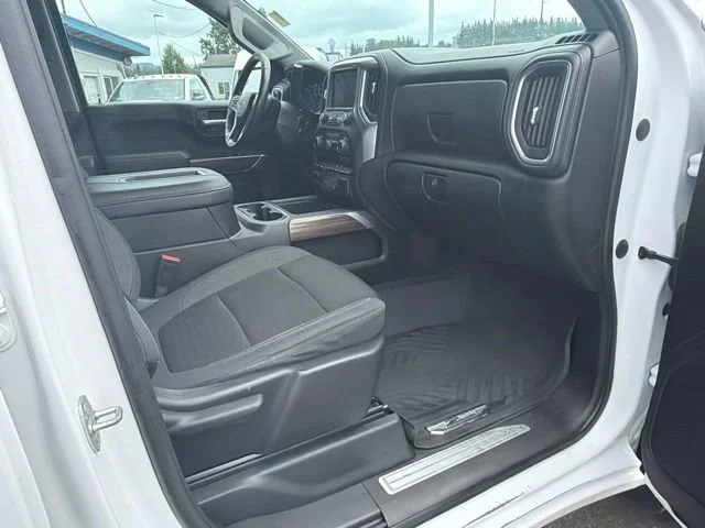 Used 2021 Summit White Chevrolet LT Trail Boss image 9