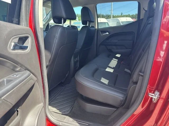 Used 2016 Red Rock Metallic Chevrolet 4WD LT image 16