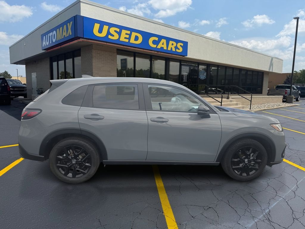 Used 2025 Urban Gray Pearl Honda Sport image 2