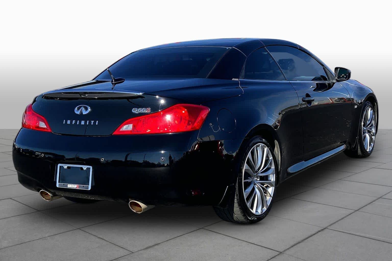 Used 2014 Black Obsidian INFINITI  image 13