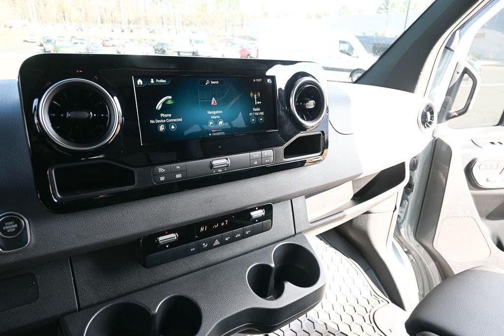 Used 2025 Blue Grey Tiffin  image 15