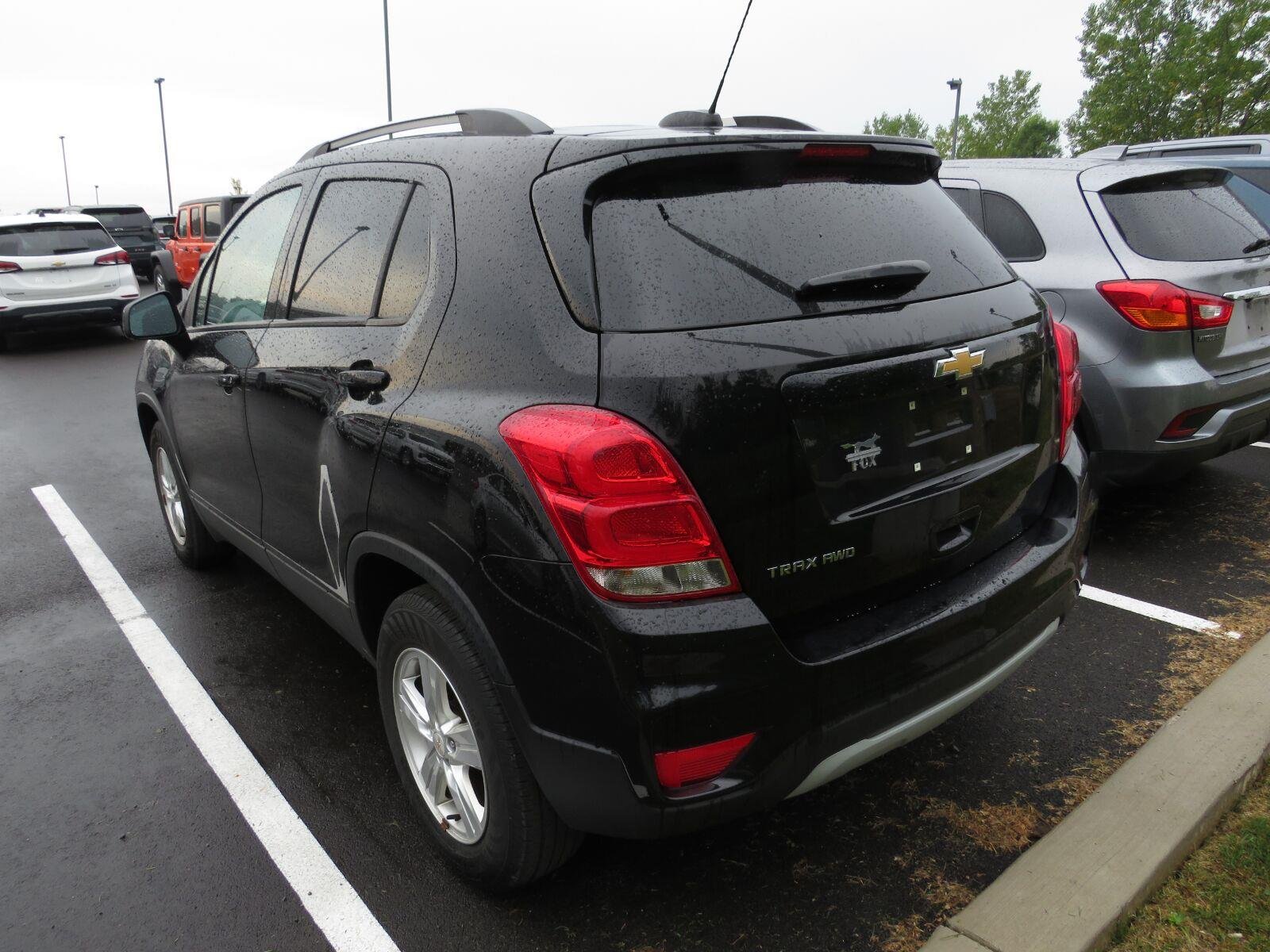 Used 2022 Mosaic Black Metallic Chevrolet LT image 11