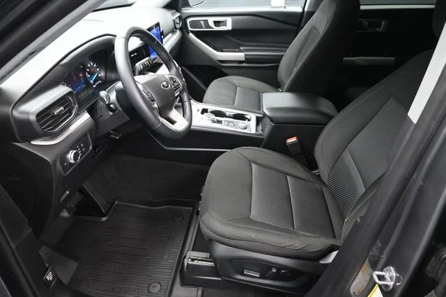 Used 2022 Gray Ford XLT image 10