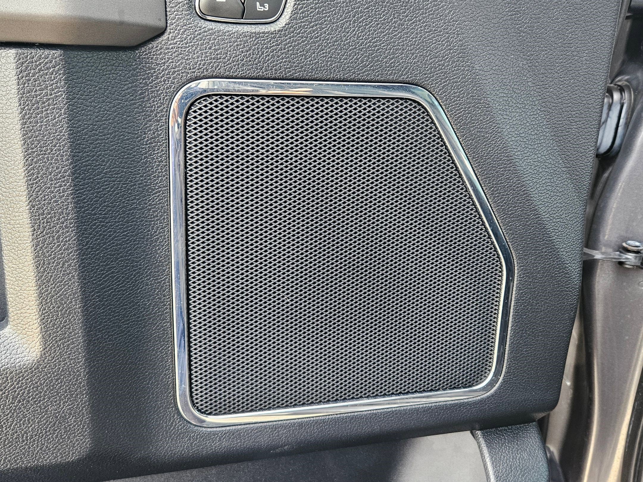 Used 2021 Carbonized Gray Metallic Ford Platinum image 12