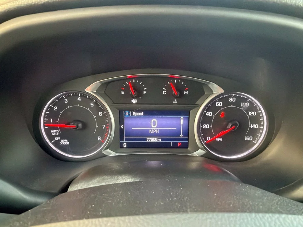 Used 2020 White GMC SLE image 11