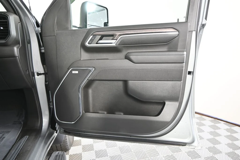 Used 2024 Gray Chevrolet LTZ image 13