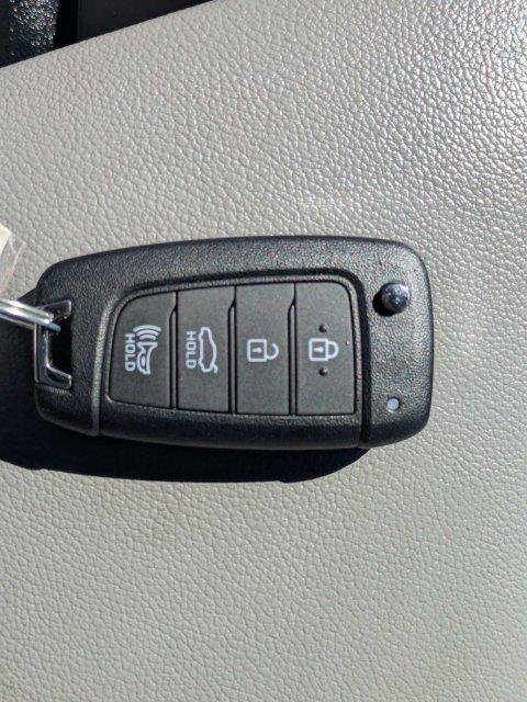New 2026 Gray Hyundai SE image 32