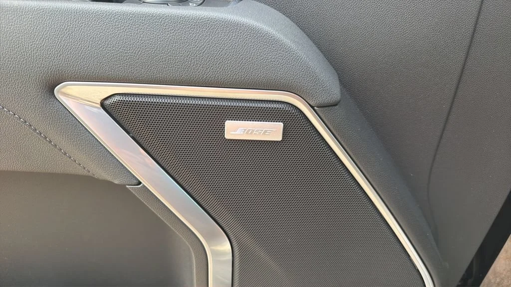 New 2026 Onyx Black GMC Elevation image 27