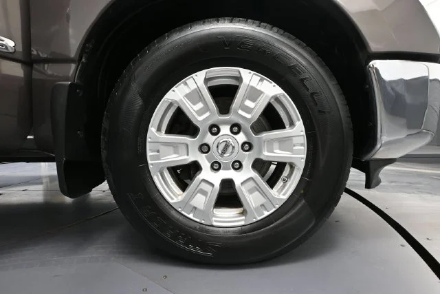 Used 2018 Brown Nissan SV image 12