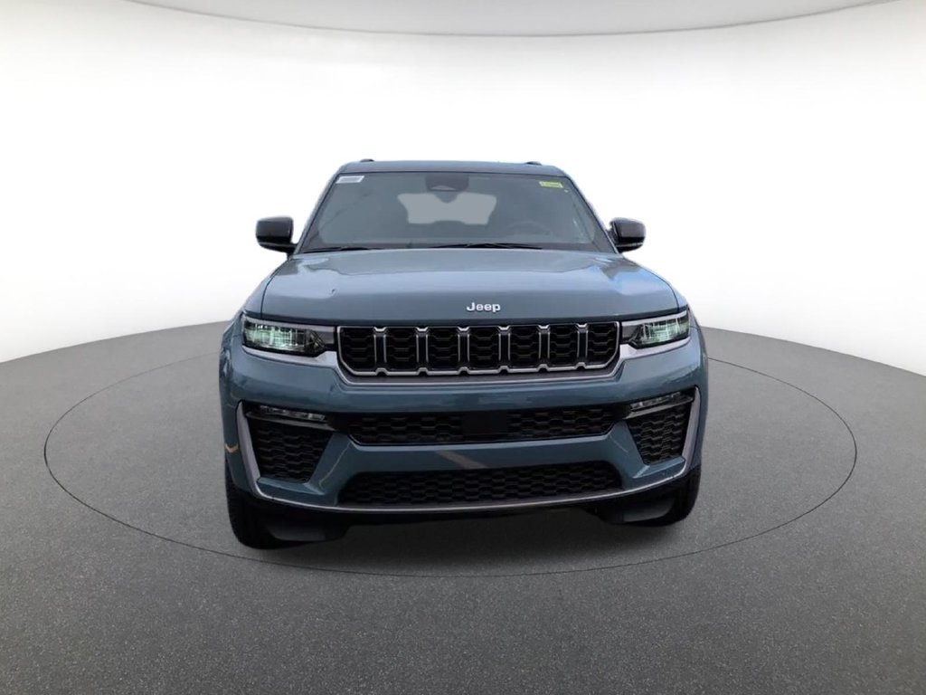 New 2027 Steel Blue Paint Jeep Limited image 2