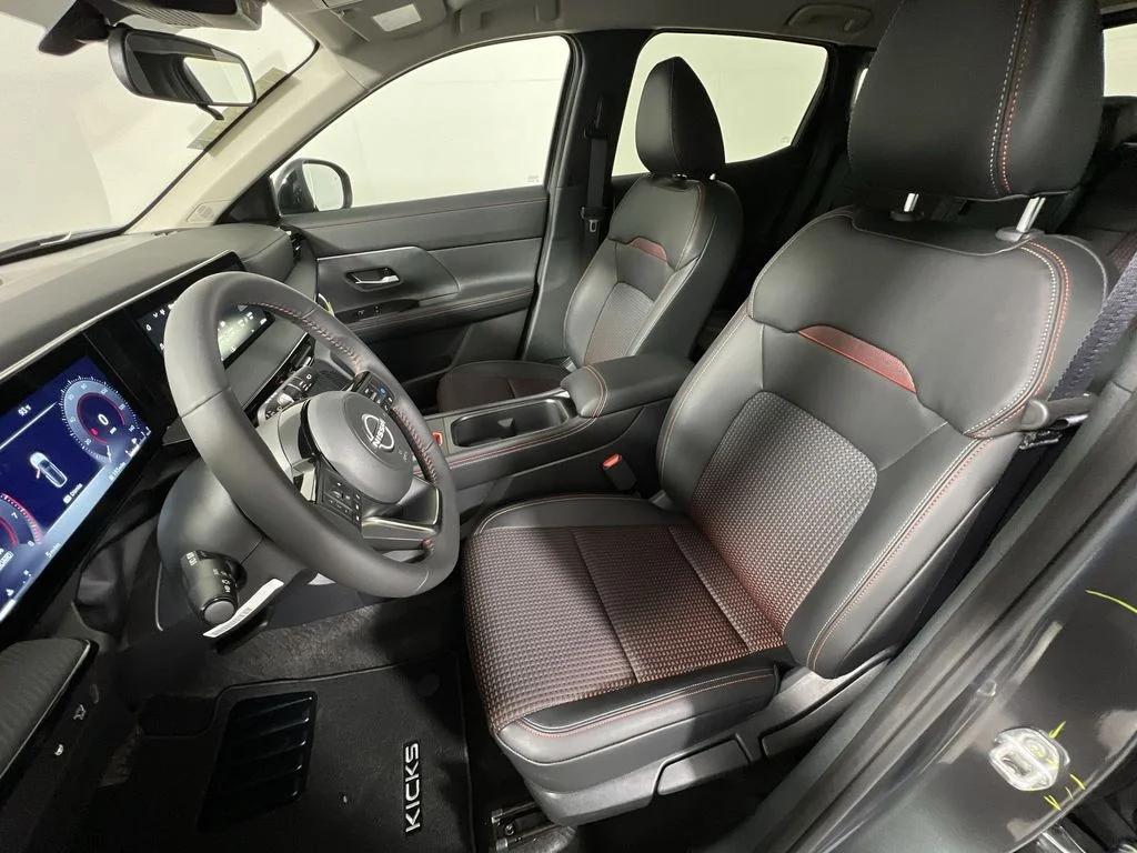 2026 Nissan KICKS SR - Photo 13
