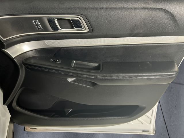 Used 2016 White Ford XLT image 15