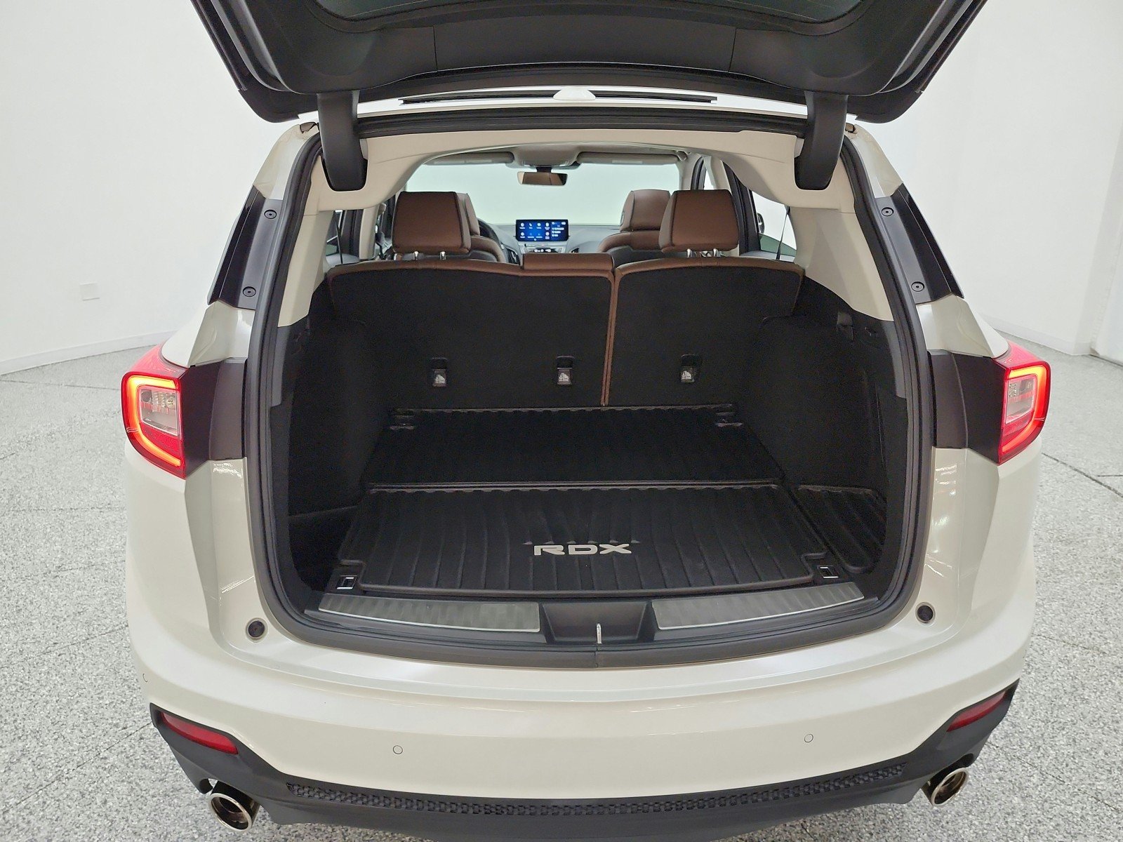 Used 2019 White Diamond Pearl Acura FWD w/Advance Pkg image 21