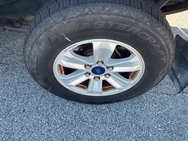 Used 2015 Blue Ford XLT image 7