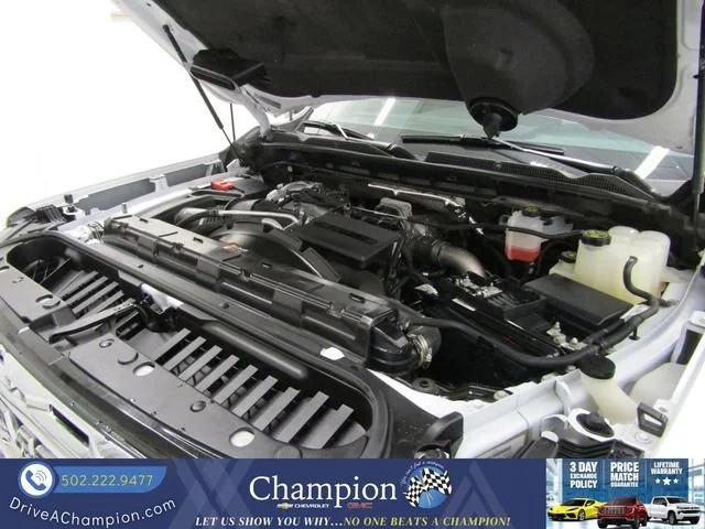 Used 2024 White Frost Tricoat GMC Denali image 60