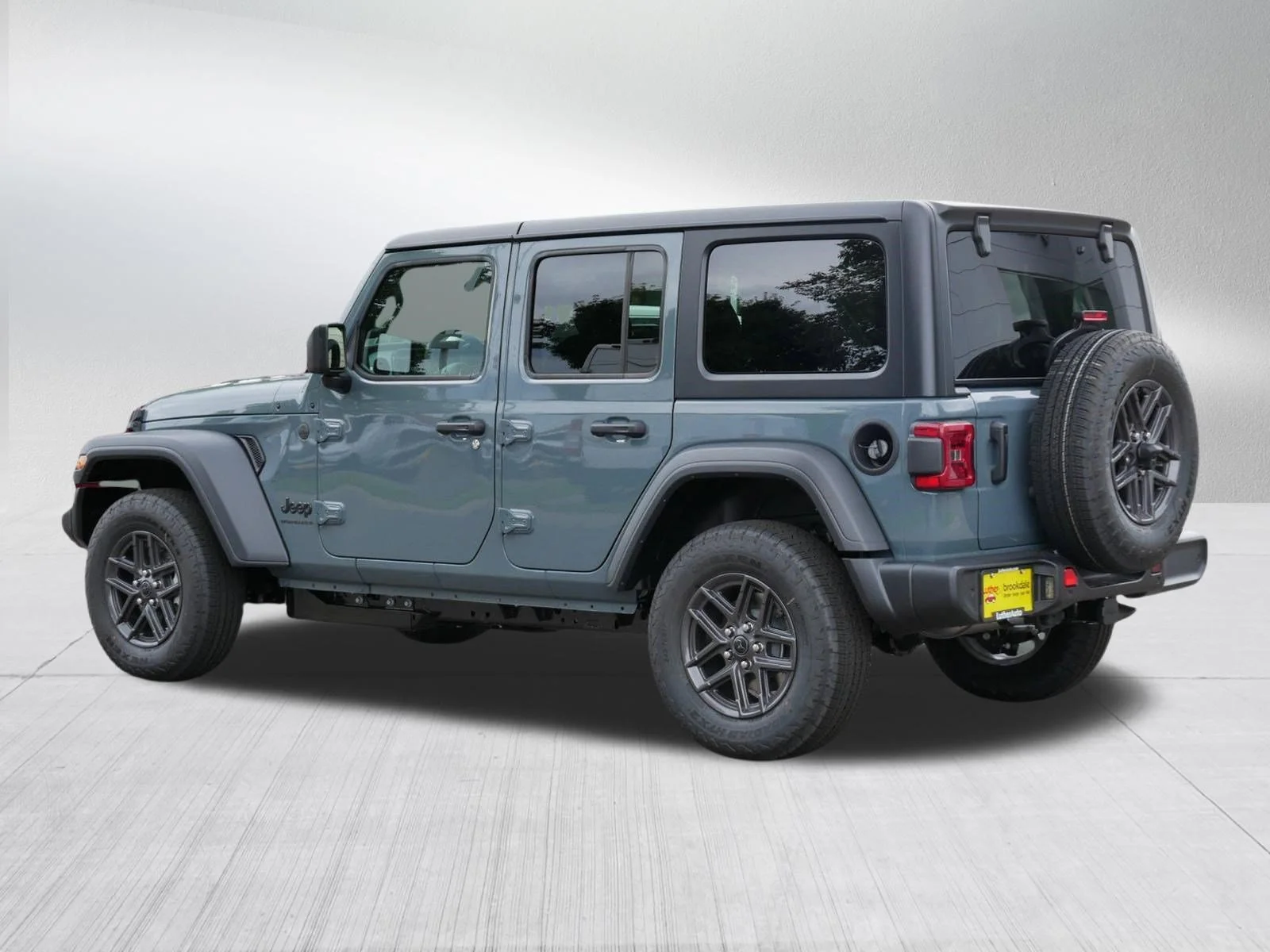 New 2026 Anvil Clear-Coat Exterior Paint Jeep Sport S image 5
