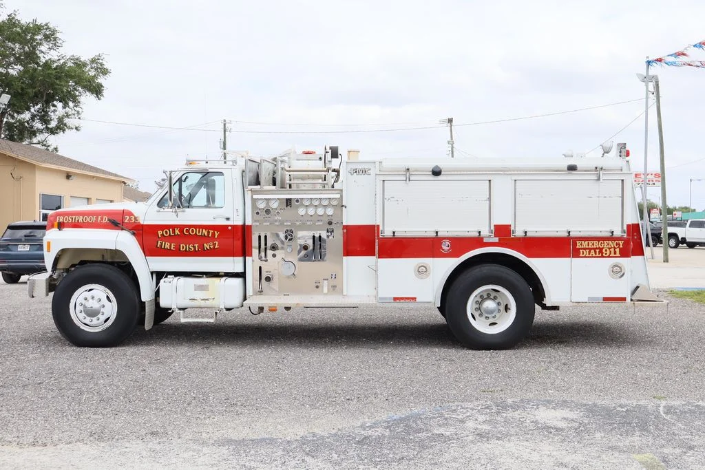 Used 1987  Ford F8000 image 5