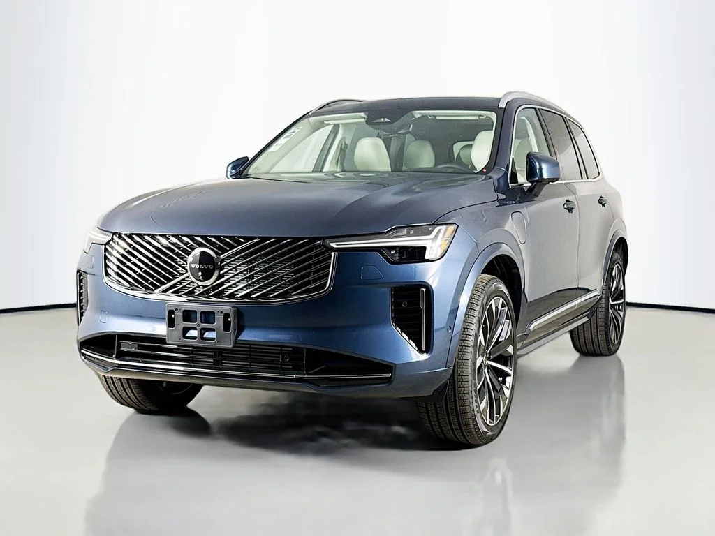 New 2026 Blue Volvo T8 Ultra image 3