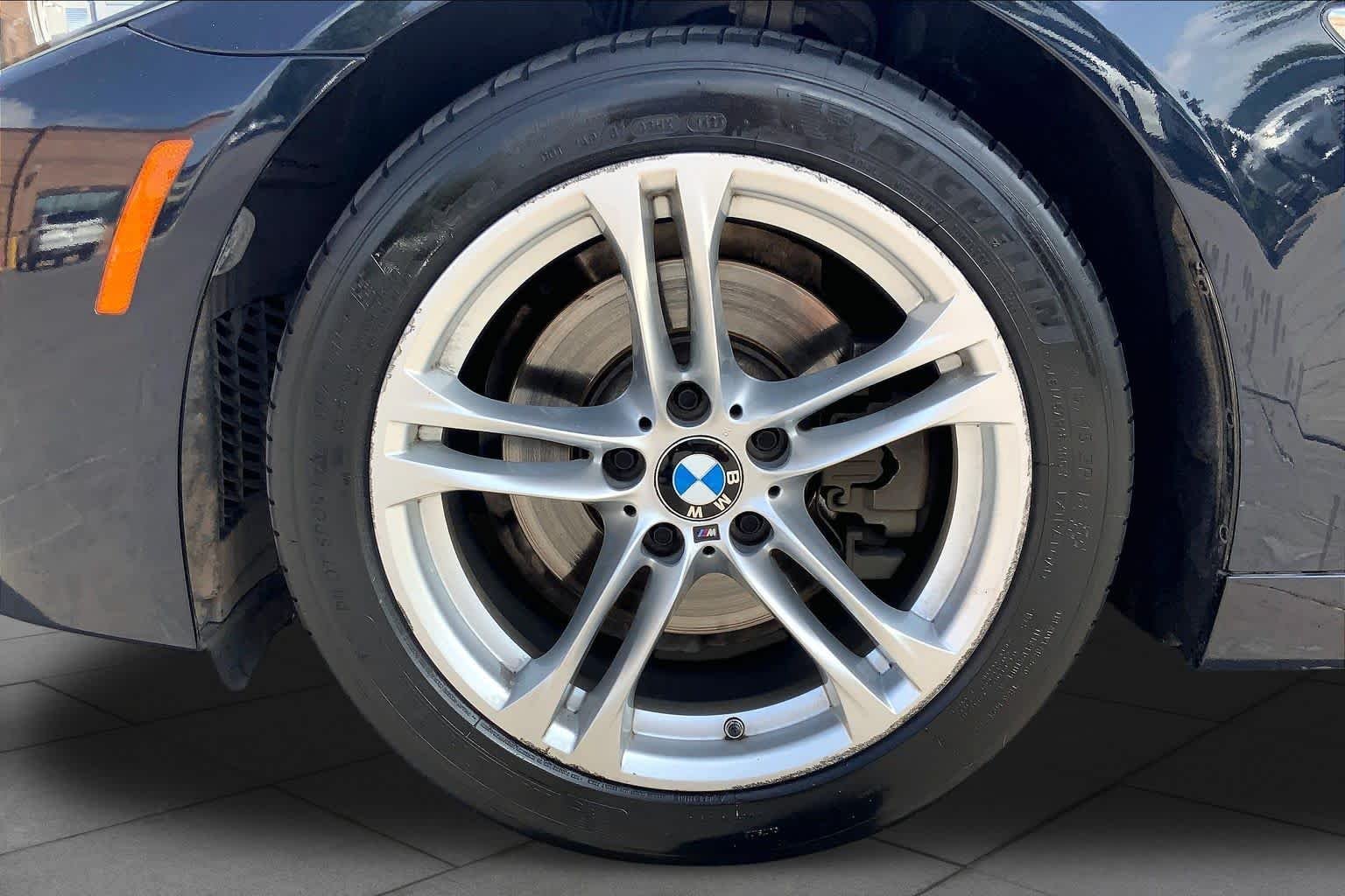 Used 2016 Black Sapphire Metallic BMW 528i image 11