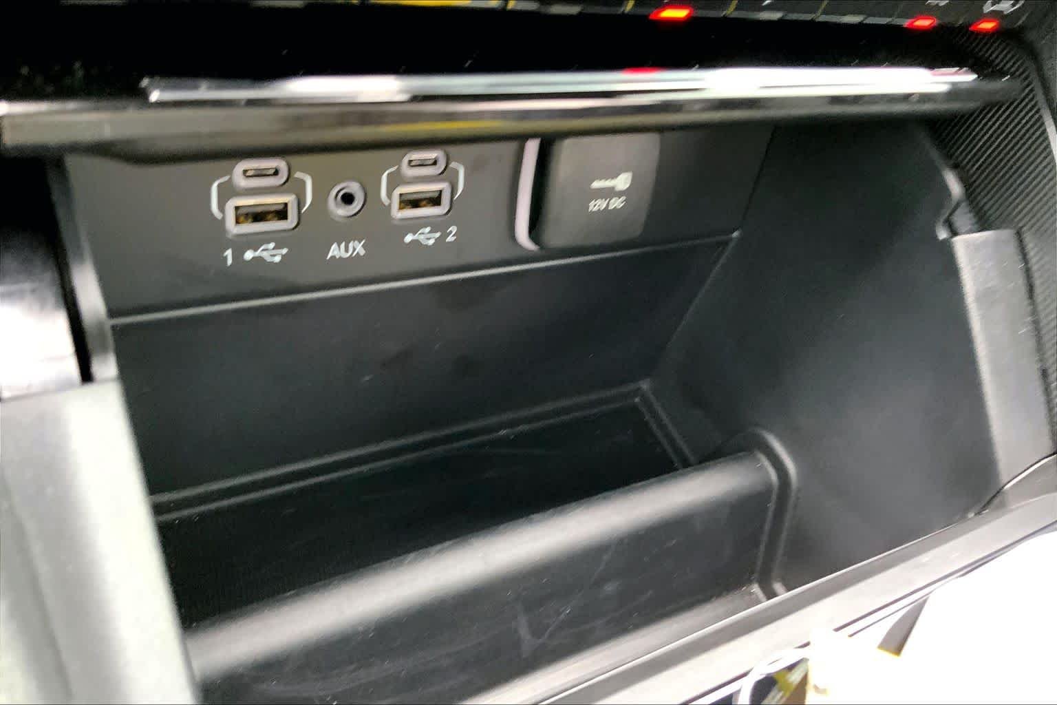 Used 2025 Velvet Red Pearlcoat Jeep Laredo image 32