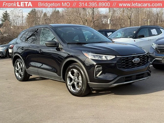 2025 Ford Escape ST-Line FWD