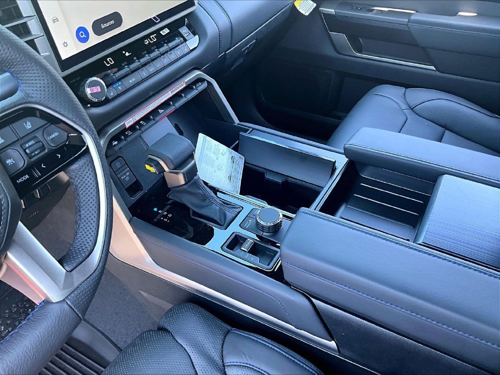 2026 Toyota Tundra Platinum - Photo 14
