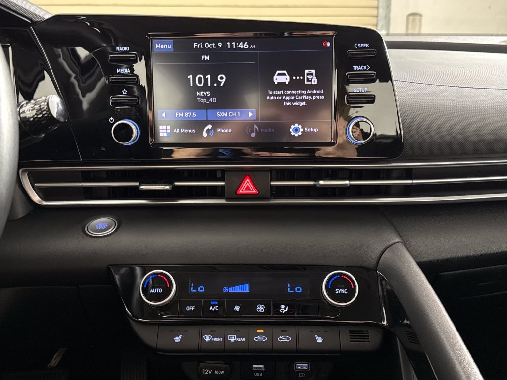 Used 2022 Black Hyundai SEL image 19