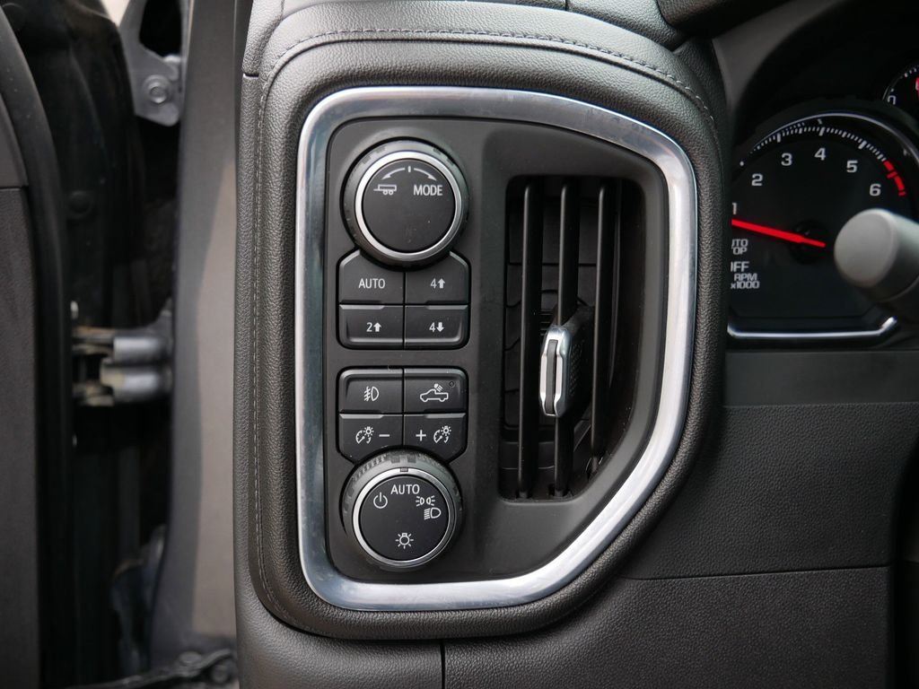 Certified Used 2022 Gray Chevrolet RST image 17